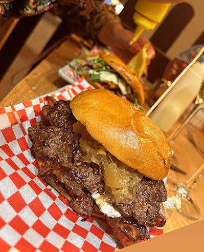 Local Queen Burger