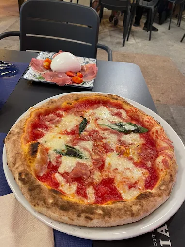 Ambiente y platos