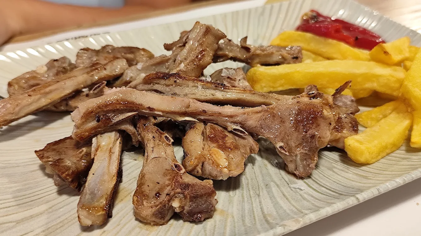 Zaruma Restaurant Image 3